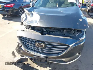 2020 Mazda CX-9 Signature with VIN JM3TCBEYXL0410265, listed as a IAAI auction lot 41226109 with Not Provided miles and . Bid and sale history available at carsss.com. Image 6.