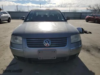 2004 Volkswagen Passat GLX with VIN WVWTH63B14P158303, listed as a Copart auction lot 87481604 with 138,464 mi miles and Clean Title. Bid and sale history available at carsss.com. Image 5.