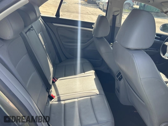 2009 Volkswagen Jetta SE with VIN 3VWRM71K89M145377, listed as a Copart auction lot 66104525 with 161,429 mi miles and Clean title. Bid and sale history available at DreamBid. Image 6.