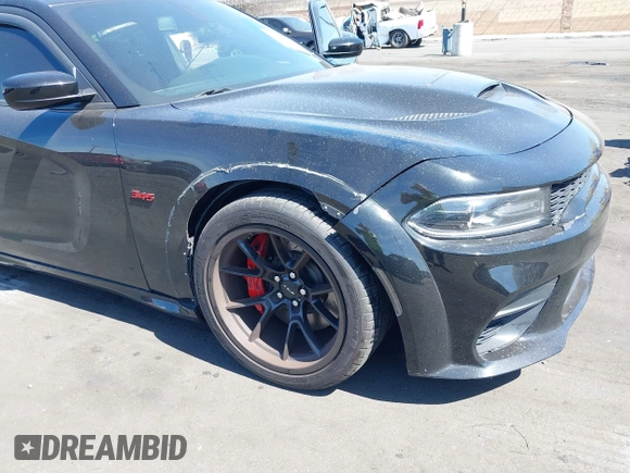 2019 Dodge Charger SRT Hellcat z VIN 2C3CDXL91KH749445, wystawiony jako IAAI lot #42300340 z przebiegiem 68 224 mil mil oraz . Historia ofert i sprzedaży dostępna na DreamBid. Obrazek 6.
