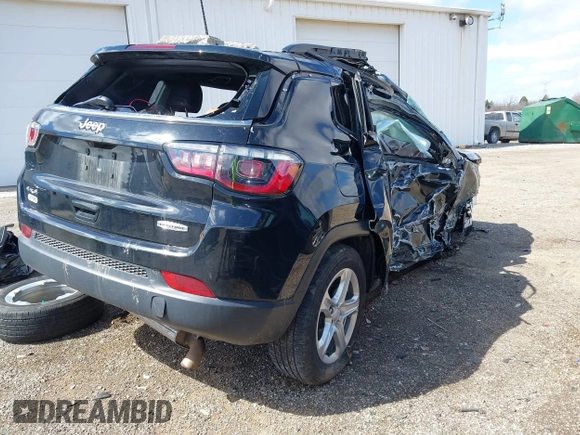 2023 Jeep Compass Latitude with VIN 3C4NJDBN9PT514039, listed as a IAAI auction lot 41852124 with 28,685 mi miles and . Bid and sale history available at DreamBid. Image 4.