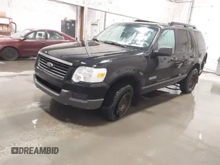2006 Ford Explorer XLS z VIN 1FMEU72E66UB14206, wystawiony jako IAAI lot #41643512 z przebiegiem 126 994 mil mil oraz . Historia ofert i sprzedaży dostępna na DreamBid. Obrazek 17.
