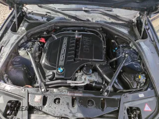 2012 BMW 5 Series 535i z VIN WBAFR7C59CC808900, wystawiony jako Copart lot #49068225 z przebiegiem 106 519 mil mil oraz Szkoda całkowita • Salvage title. Historia ofert i sprzedaży dostępna na DreamBid. Obrazek 11.