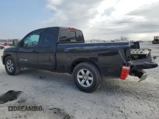 2008 Nissan Titan XE z VIN 1N6BA06A08N320811, wystawiony jako Copart lot #45508044 z przebiegiem 136 112 mil mil oraz Szkoda całkowita • Salvage title. Historia ofert i sprzedaży dostępna na DreamBid. Obrazek 2.
