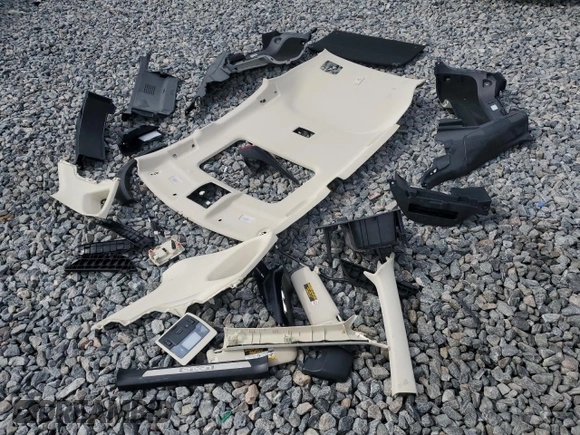 2019 Lexus NX 300 z VIN JTJBARBZ8K2190723, wystawiony jako Copart lot #60831895 z przebiegiem 28 268 mil mil oraz Szkoda całkowita • Salvage title. Historia ofert i sprzedaży dostępna na DreamBid. Obrazek 13.