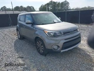 2019 Kia Soul + with VIN KNDJP3A5XK7678079, listed as a IAAI auction lot 41844361 with 97,564 mi miles. Bid and sale history available at carsss.com. Image 1.