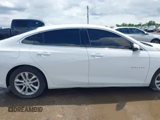 2018 Chevrolet Malibu LT with VIN 1G1ZD5ST9JF171269, listed as a IAAI auction lot 42103752 with 109,531 mi miles and . Bid and sale history available at DreamBid. Image 12.