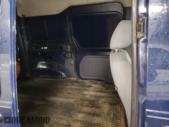2010 Ford Transit Connect XLT с VIN NM0LS7DN6AT021518, выставлен на аукционе Copart как лот 48811635 с пробегом 121 385 миль миль и Списание • Salvage title. История ставок и продаж доступна на DreamBid. Изображение 11.