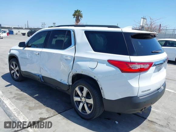 2020 Chevrolet Traverse LT with VIN 1GNERHKW4LJ219609, listed as a IAAI auction lot 42282788 with 55,836 mi miles and . Bid and sale history available at DreamBid. Image 3.