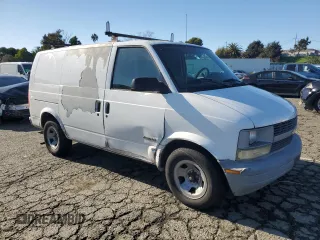 1997 Chevrolet Astro Cargo Van with VIN 1GCDM19W1VB235702, listed as a Copart auction lot 43759595 with 196,881 mi miles and Salvage Title. Bid and sale history available at carsss.com. Image 4.