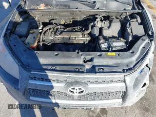 2011 Toyota RAV4 Ltd with VIN 2T3DF4DV8BW095273, listed as a IAAI auction lot 41257338 with 233,629 mi miles. Bid and sale history available at carsss.com. Image 10.