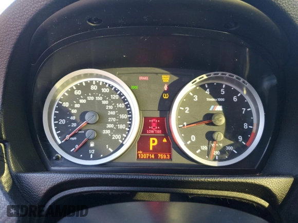 2010 BMW M3 z VIN WBSWD9C59AP363375, wystawiony jako Copart lot #82817564 z przebiegiem 130 714 mil mil oraz Czysty tytuł • Clean title. Historia ofert i sprzedaży dostępna na DreamBid. Obrazek 9.