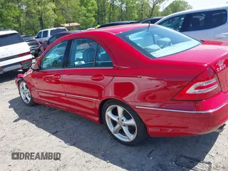 2005 Mercedes-Benz C 230 Kompressor z VIN WDBRF40J55F678252, wystawiony jako IAAI lot #42028395 z przebiegiem 208 901 mil mil oraz . Historia ofert i sprzedaży dostępna na DreamBid. Obrazek 14.