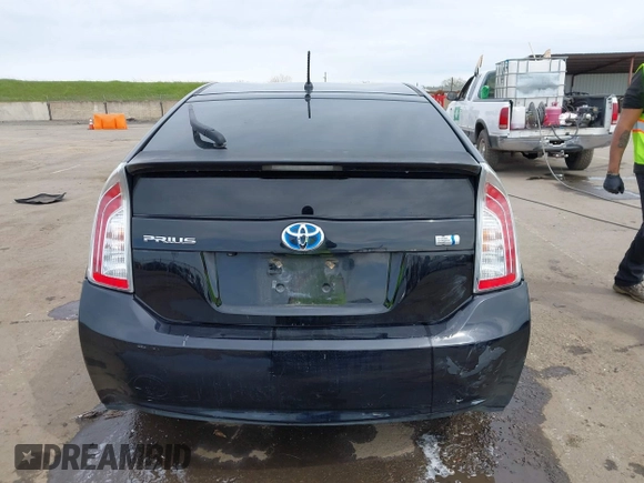 2015 Toyota Prius Four with VIN JTDKN3DU5F0454293, listed as a IAAI auction lot 41841590 with 121,738 mi miles. Bid and sale history available at carsss.com. Image 16.