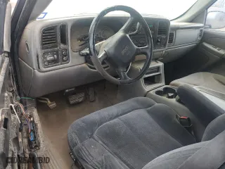 1999 GMC New Sierra 1500 SLE with VIN 2GTEC19TXX1539997, listed as a Copart auction lot 50202325 with 259,579 mi miles and Salvage Title. Bid and sale history available at carsss.com. Image 8.