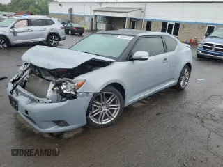2013 Scion tC z VIN JTKJF5C72D3065583, wystawiony jako Copart lot #58493235 z przebiegiem 41 400 mil mil oraz Szkoda całkowita • Salvage title. Historia ofert i sprzedaży dostępna na DreamBid. Obrazek 1.