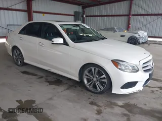 2014 Mercedes-Benz E-Class E 350 Sport with VIN WDDHF5KB3EA881037, listed as a IAAI auction lot 41916713 with 112,388 mi miles. Bid and sale history available at carsss.com. Image 1.