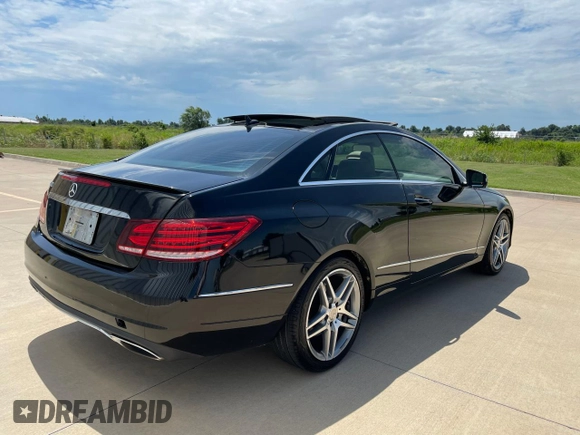 2014 Mercedes-Benz E 350 with VIN WDDKJ5KB3EF227193, listed as a Copart auction lot 63146475 with 138,046 mi miles and Clean title. Bid and sale history available at DreamBid. Image 4.