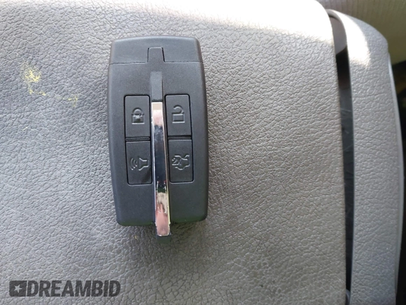 2010 Lincoln MKT EcoBoost with VIN 2LMHJ5AT7ABJ25423, listed as a IAAI auction lot 42048594 with 211,204 mi miles and . Bid and sale history available at DreamBid. Image 11.