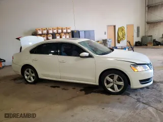 2013 Volkswagen Passat SE with VIN 1VWBP7A31DC001987, listed as a Copart auction lot 49449105 with 100,353 mi miles and Salvage Title. Bid and sale history available at carsss.com. Image 4.