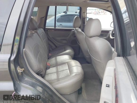 2004 Jeep Grand Cherokee Limited with VIN 1J4GW58N54C372118, listed as a IAAI auction lot 42526424 with 187,430 mi miles and . Bid and sale history available at DreamBid. Image 8.