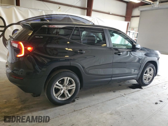 2022 GMC Terrain SLE z VIN 3GKALTEV7NL149666, wystawiony jako Copart lot #57522025 z przebiegiem 189 413 mil mil oraz Czysty tytuł • Clean title. Historia ofert i sprzedaży dostępna na DreamBid. Obrazek 3.