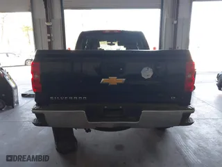 2018 Chevrolet Silverado 1500 LT with VIN 1GCVKREH1JZ193520, listed as a IAAI auction lot 41343297 with 208,636 mi miles. Bid and sale history available at carsss.com. Image 15.