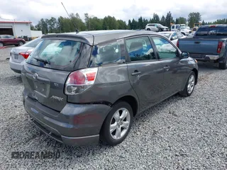 2007 Toyota Matrix STD z VIN 2T1KR30E37C659475, wystawiony jako IAAI lot #42357137 z przebiegiem 130 525 mil mil oraz . Historia ofert i sprzedaży dostępna na DreamBid. Obrazek 4.
