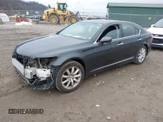 2007 Lexus LS 460 z VIN JTHBL46F275001780, wystawiony jako IAAI lot #41921719 z przebiegiem 65 407 mil mil oraz . Historia ofert i sprzedaży dostępna na DreamBid. Obrazek 2.