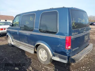 2002 GMC Safari z VIN 1GDDM19X22B514706, wystawiony jako IAAI lot #41647881 z przebiegiem Nie podano mil oraz . Historia ofert i sprzedaży dostępna na DreamBid. Obrazek 3.