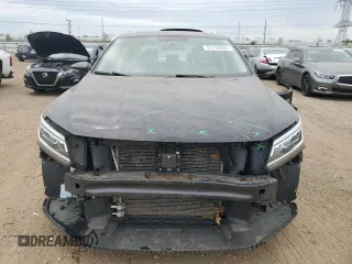 2018 Volkswagen Passat SE z VIN 1VWBA7A32JC012803, wystawiony jako Copart lot #57156055 z przebiegiem 95 710 mil mil oraz Szkoda całkowita • Salvage title. Historia ofert i sprzedaży dostępna na DreamBid. Obrazek 5.