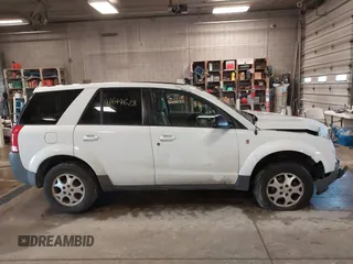 2004 Saturn VUE V6 with VIN 5GZCZ534X4S810971, listed as a IAAI auction lot 41644628 with 206,405 mi miles. Bid and sale history available at carsss.com. Image 13.