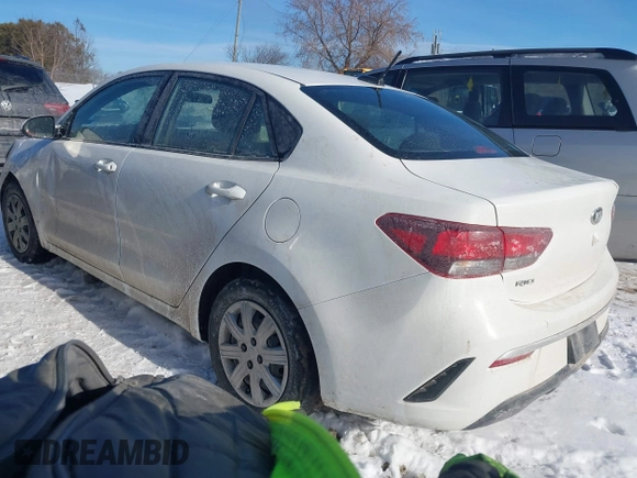 2021 Kia Rio LX with VIN 3KPA24AD7ME386193, listed as a IAAI auction lot 41289934 with 72,178 mi miles. Bid and sale history available at carsss.com. Image 3.