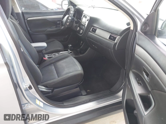 2016 Mitsubishi Outlander SE с VIN JA4AD3A30GZ014466, выставлен на аукционе IAAI как лот 42603242 с пробегом 176 710 миль миль и . История ставок и продаж доступна на DreamBid. Изображение 5.