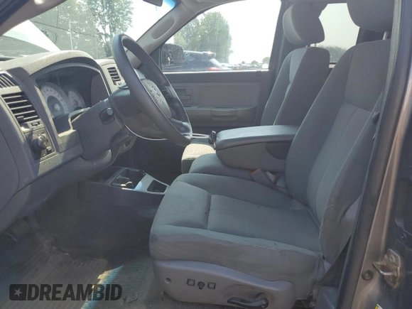 2005 Dodge Dakota SLT with VIN 1D7HW42N05S140228, listed as a Copart auction lot 62136055 with 191,663 mi miles and Clean title. Bid and sale history available at DreamBid. Image 7.