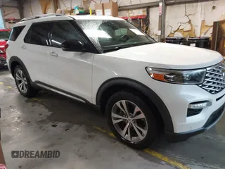 2020 Ford Explorer Platinum z VIN 1FM5K8HC0LGC25412, wystawiony jako IAAI lot #41874262 z przebiegiem 58 514 mil mil oraz . Historia ofert i sprzedaży dostępna na DreamBid. Obrazek 1.