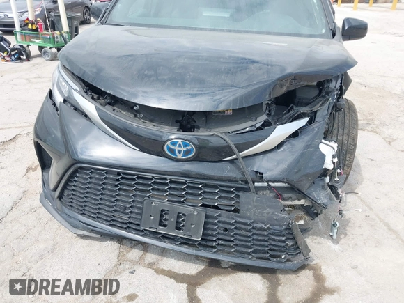 2023 Toyota Sienna XSE with VIN 5TDDSKFC5PS104449, listed as a IAAI auction lot 42270422 with 28,016 mi miles and . Bid and sale history available at DreamBid. Image 6.