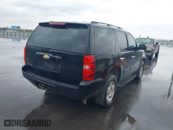 2007 Chevrolet Tahoe LS z VIN 1GNFC13C77R381209, wystawiony jako IAAI lot #41951832 z przebiegiem 145 205 mil mil oraz . Historia ofert i sprzedaży dostępna na DreamBid. Obrazek 4.