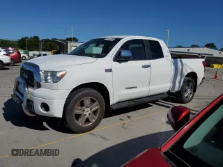 2007 Toyota Tundra Limited z VIN 5TFBV58167X010909, wystawiony jako Copart lot #58044895 z przebiegiem 205 972 mil mil oraz Czysty tytuł • Clean title. Historia ofert i sprzedaży dostępna na DreamBid. Obrazek 1.