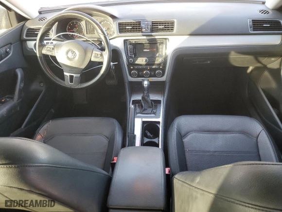 2012 Volkswagen Passat SE with VIN 1VWBH7A33CC044187, listed as a Copart auction lot 87682585 with 138,176 mi miles and Clean Title. Bid and sale history available at carsss.com. Image 8.