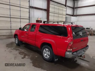 2006 Toyota Tacoma with VIN 5TEUU42N56Z312457, listed as a IAAI auction lot 41413847 with 82,944 mi miles. Bid and sale history available at carsss.com. Image 3.