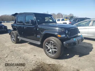 2024 Jeep Wrangler Willys с VIN 1C4RJXN62RW133671, выставлен на аукционе Copart как лот 52502545 с пробегом Не указан миль и Списание • Salvage title. История ставок и продаж доступна на DreamBid. Изображение 4.
