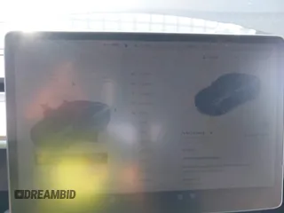 2024 Tesla Model Y Long Range z VIN 7SAYGDEE8RA262082, wystawiony jako IAAI lot #41834216 z przebiegiem 11 536 mil mil oraz . Historia ofert i sprzedaży dostępna na DreamBid. Obrazek 19.
