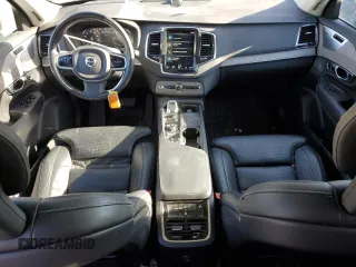 2021 Volvo XC90 Inscription Expression with VIN YV4BR0CL6M1721716, listed as a Copart auction lot 43030384 with 122,679 mi miles. Bid and sale history available at carsss.com. Image 8.