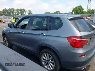 2014 BMW X3 xDrive28i z VIN 5UXWX9C57E0D16232, wystawiony jako IAAI lot #42379667 z przebiegiem 179 707 mil mil oraz . Historia ofert i sprzedaży dostępna na DreamBid. Obrazek 13.