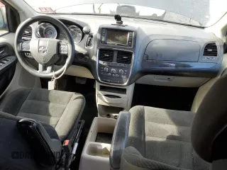 2019 Dodge Grand Caravan SE with VIN 2C4RDGBG0KR754698, listed as a Copart auction lot 45338225 with 152,537 mi miles and Salvage Title. Bid and sale history available at DreamBid. Image 8.