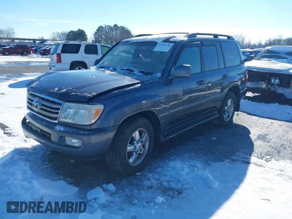 2007 Toyota Land Cruiser with VIN JTEHT05J372107212, listed as a IAAI auction lot 41281746 with 136,460 mi miles. Bid and sale history available at carsss.com. Image 19.