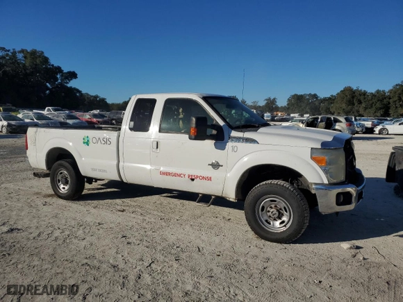 2012 Ford Super Duty F-250 SRW XL with VIN 1FT7X2BT7CEC53496, listed as a Copart auction lot 82915324 with 300,273 mi miles and Clean Title. Bid and sale history available at carsss.com. Image 4.