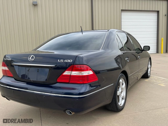 2005 Lexus LS 430 with VIN JTHBN36F250177548, listed as a Copart auction lot 54142625 with 228,639 mi miles and Clean Title. Bid and sale history available at carsss.com. Image 4.