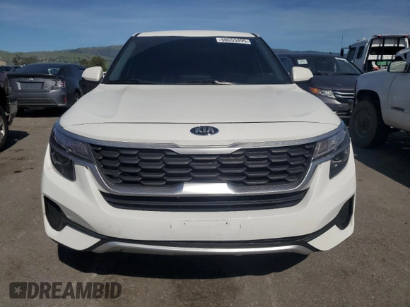 2021 Kia Seltos LX with VIN KNDEPCAA5M7233184, listed as a Copart auction lot 50553495 with 34,191 mi miles and Salvage Title. Bid and sale history available at carsss.com. Image 5.